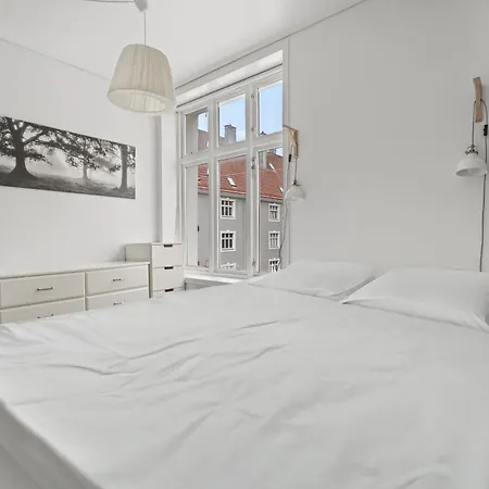 Your Local Bergen Dream In The Heart Of The City Exterior photo
